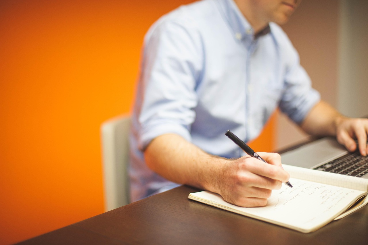 Comment transformer une idée innovante en entreprise rentable en moins de 6 mois? découvrez les dernières tendances, conseils et innovations dans le monde des startups pour lancer et développer votre entreprise avec succès.