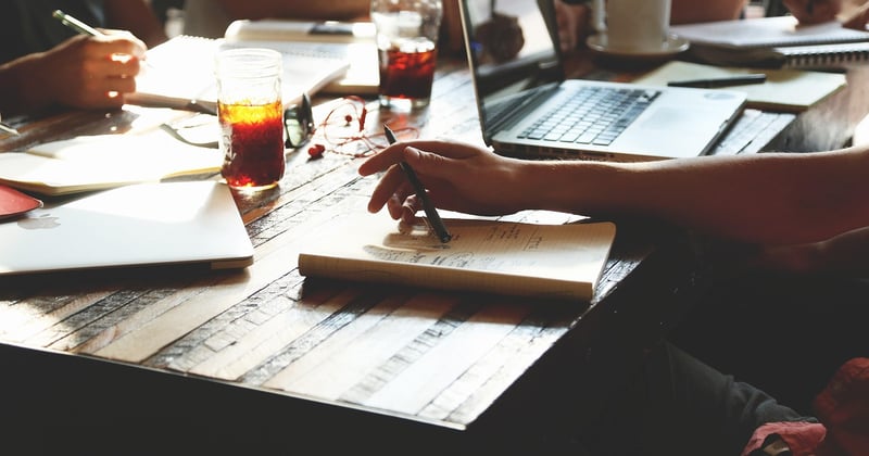 LinkedIn c'est quoi ? le guide simple pour enfin tout comprendre